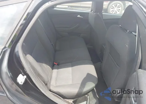 2016 Ford Focus Se z USA, uszkodzony, nr VIN 1FADP3K27GL335090